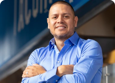 Ivan Flores Net Worth: Estimate, Sources, and Breakdown
